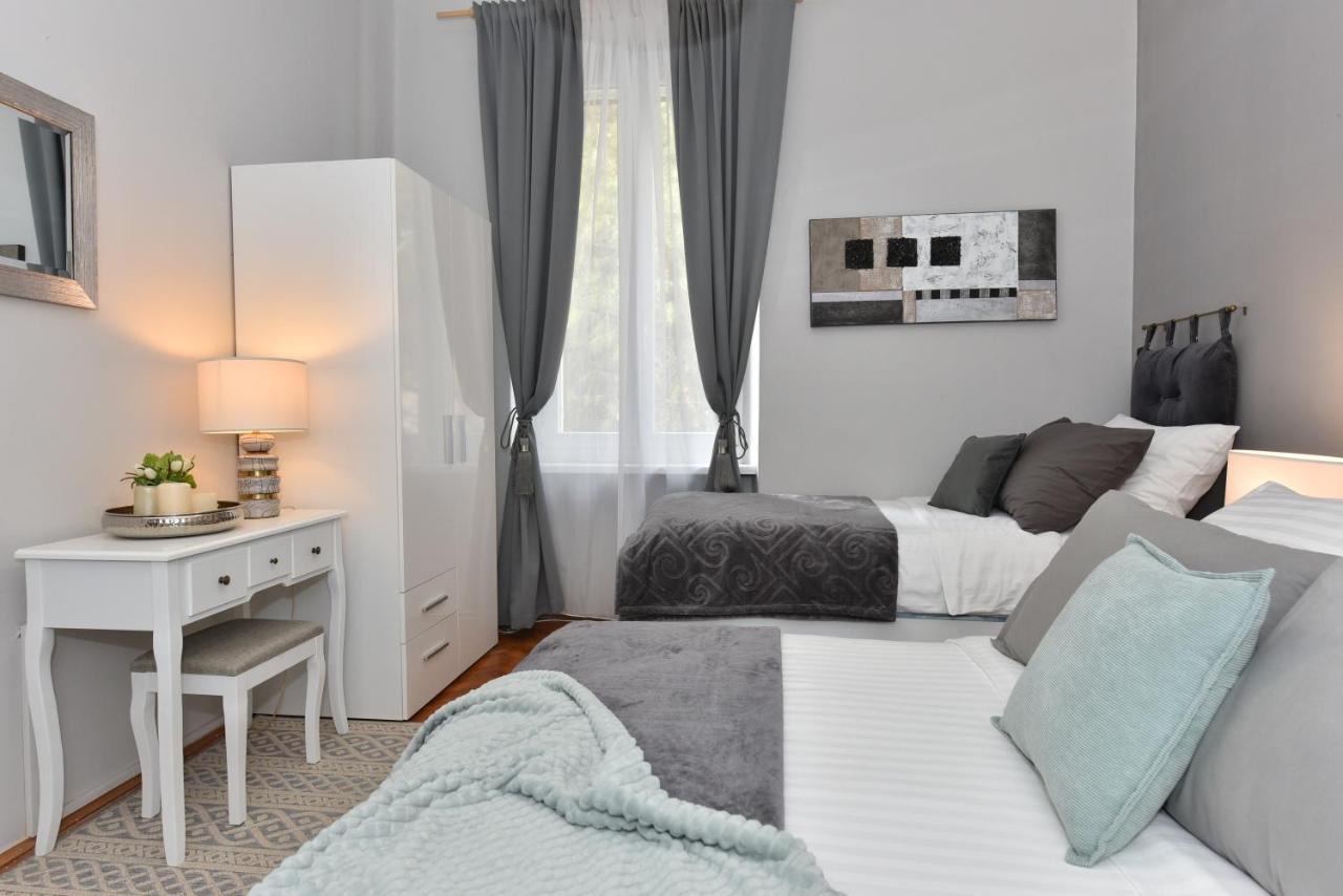 Zadar Center Beach Apartment - Directly On The Sea Eksteriør bilde