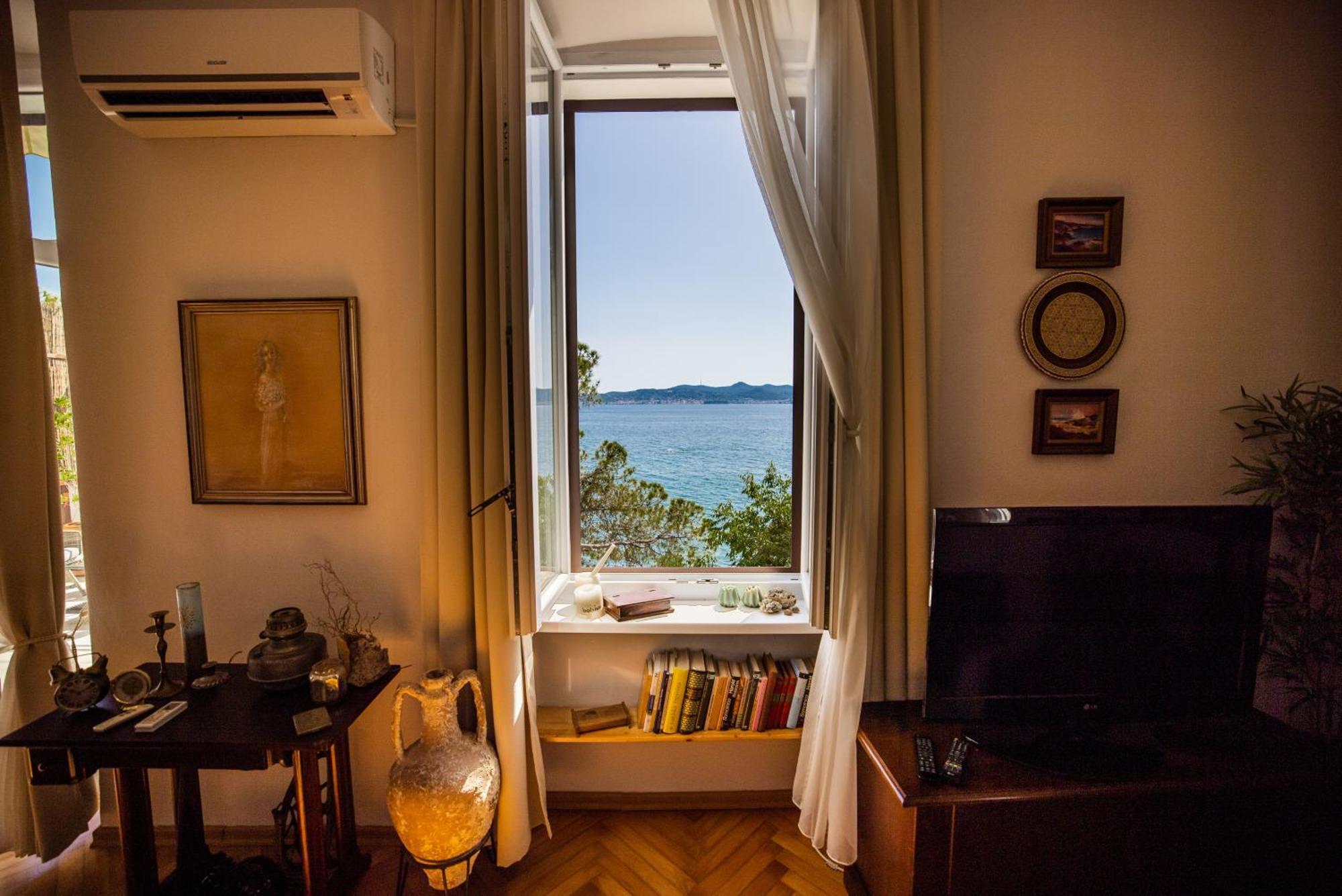 Zadar Center Beach Apartment - Directly On The Sea Eksteriør bilde